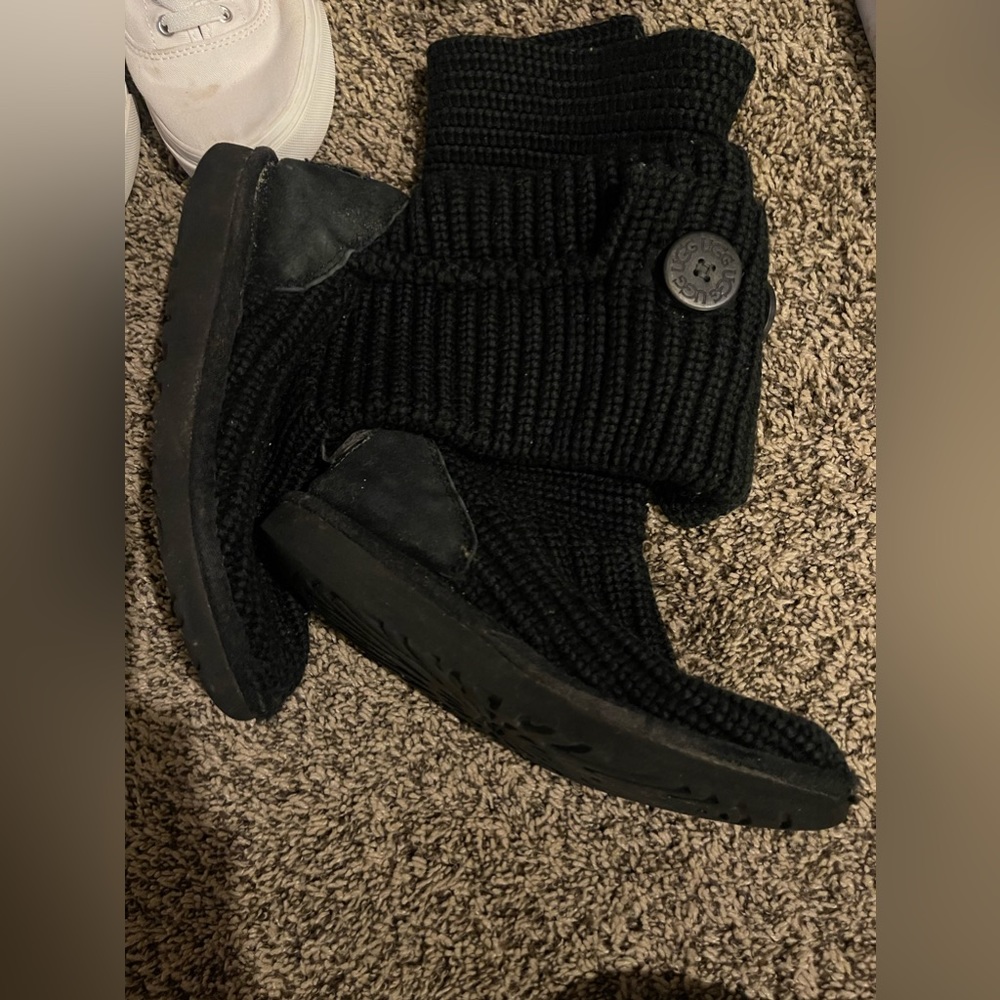 Uggs sweater style used